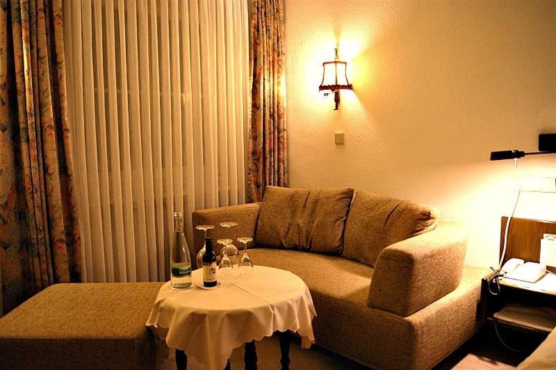 Hotel Restaurant Baeren Freudenstadt Phòng bức ảnh